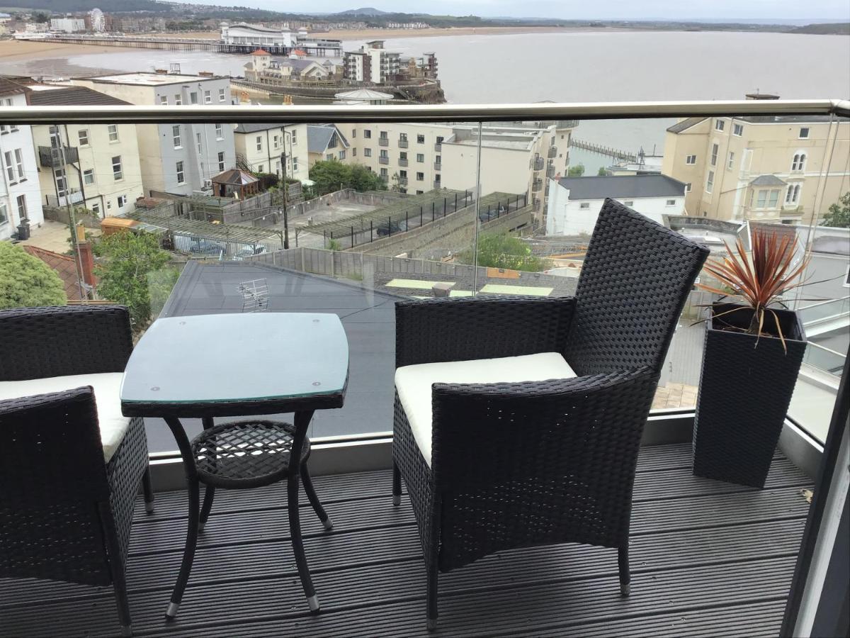 Modern Apartment With Stunning Sea View Уэстон-сьюпер-Мэр Экстерьер фото